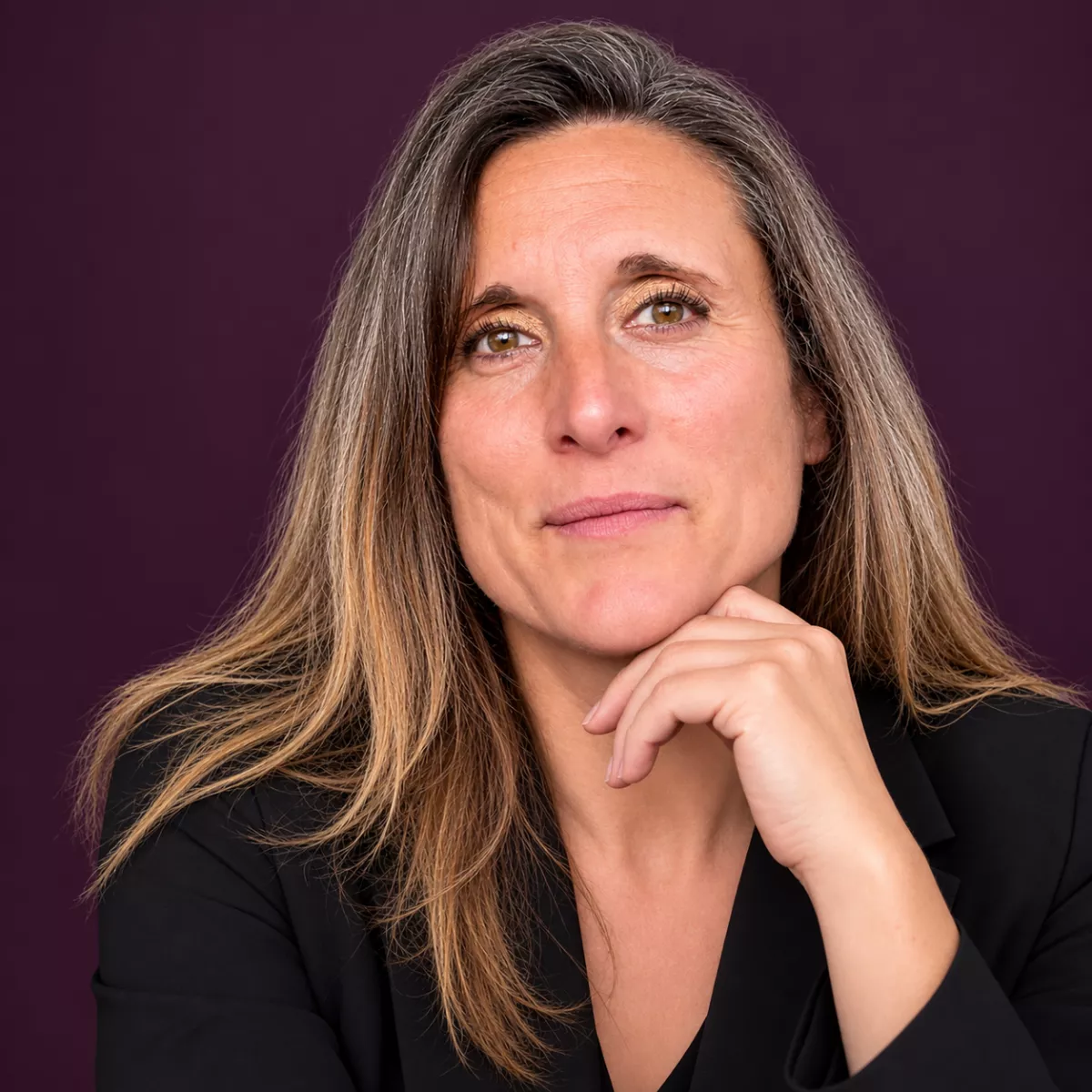 Portrait d'Anne-Célia Bouvier, directrice d'ACB-Perspectives